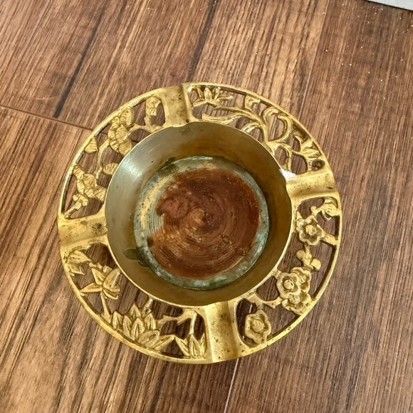 Vintage Chinese Brass Gold Ashtray Flower Cutouts Floral - Picture 2 of 6